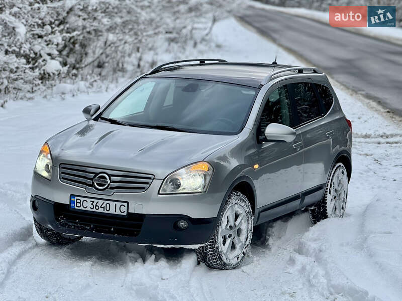 Позашляховик / Кросовер Nissan Qashqai+2 2009 в Міжгір'ї
