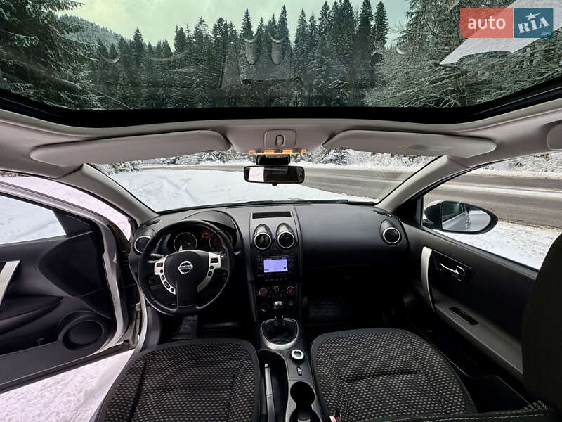 Позашляховик / Кросовер Nissan Qashqai+2 2009 в Міжгір'ї