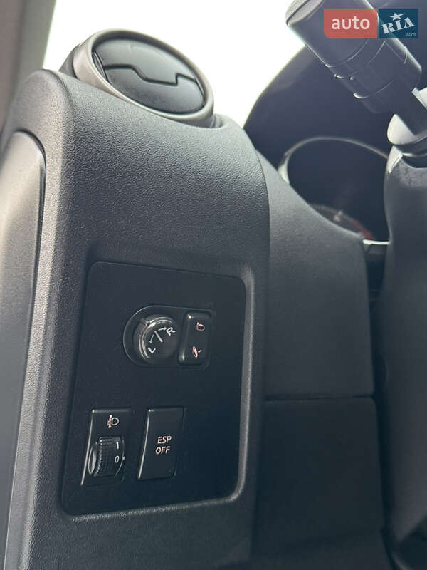 Позашляховик / Кросовер Nissan Qashqai+2 2009 в Міжгір'ї