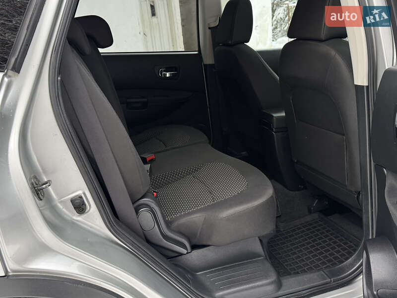 Позашляховик / Кросовер Nissan Qashqai+2 2009 в Міжгір'ї