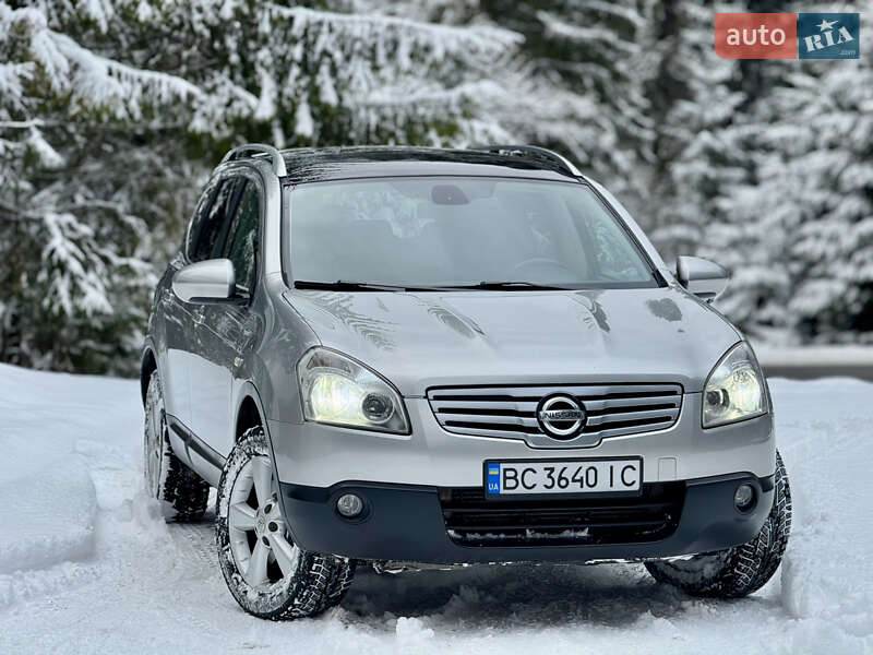 Позашляховик / Кросовер Nissan Qashqai+2 2009 в Міжгір'ї