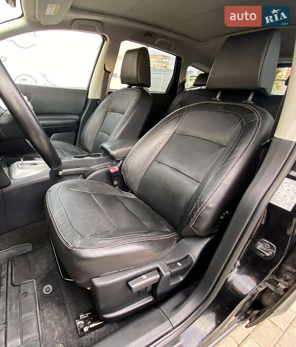 Позашляховик / Кросовер Nissan Qashqai+2 2010 в Рівному