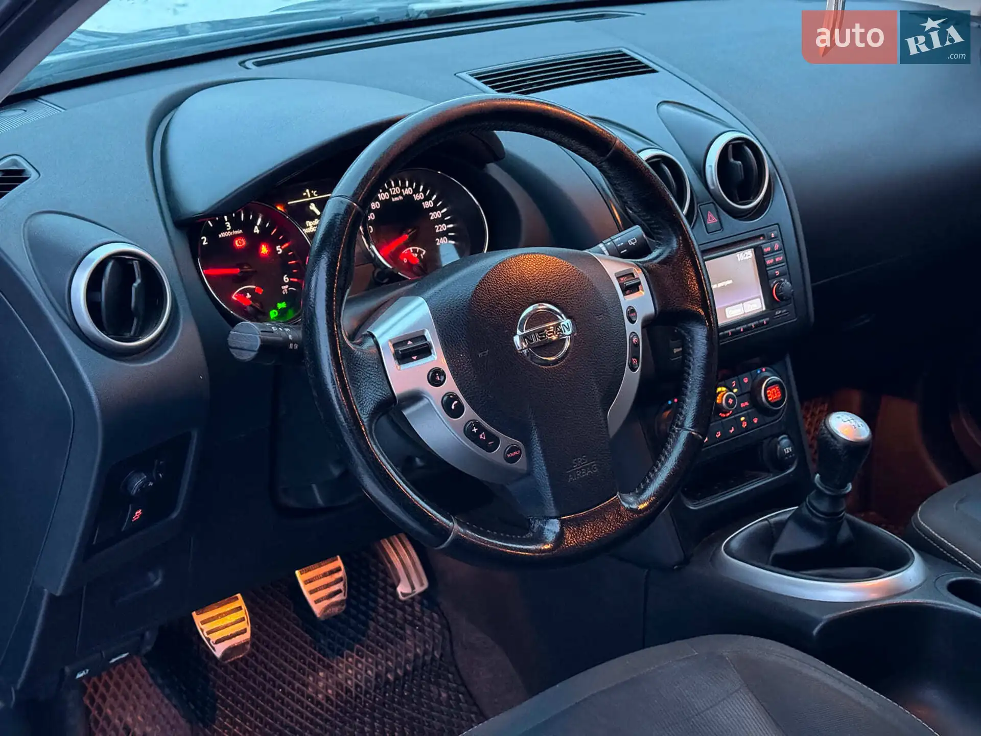 2011 Nissan Qashqai+2 - мініатюра 17