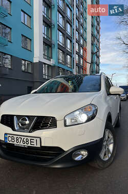 Позашляховик / Кросовер Nissan Qashqai+2 2011 в Чернігові