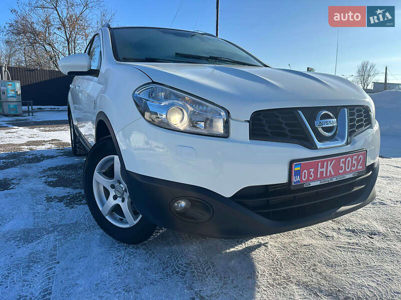 Nissan Qashqai+2 2011