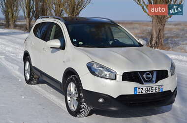 Позашляховик / Кросовер Nissan Qashqai+2 2013 в Києві