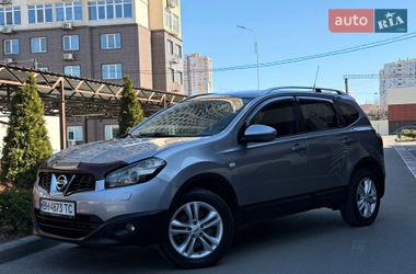 Позашляховик / Кросовер Nissan Qashqai+2 2010 в Одесі