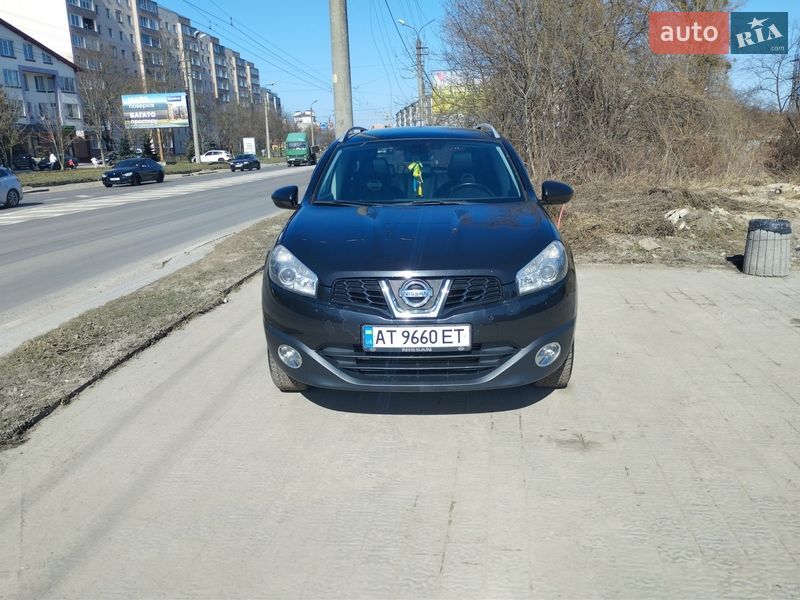 Nissan Qashqai+2 2011