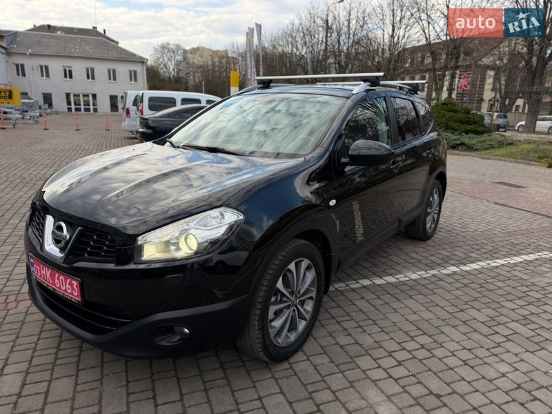 Nissan Qashqai+2 2010
