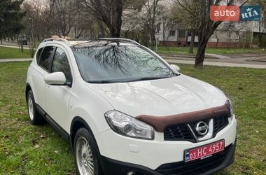 Позашляховик / Кросовер Nissan Qashqai+2 2011 в Львові