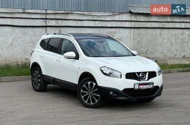 Позашляховик / Кросовер Nissan Qashqai+2 2010 в Києві