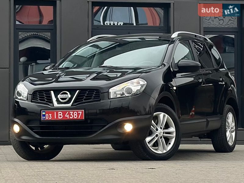 Nissan Qashqai+2 2010