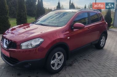 Внедорожник / Кроссовер Nissan Qashqai+2 2010 в Гайсине