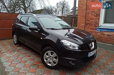 Внедорожник / Кроссовер Nissan Qashqai+2 2011 в Ромнах