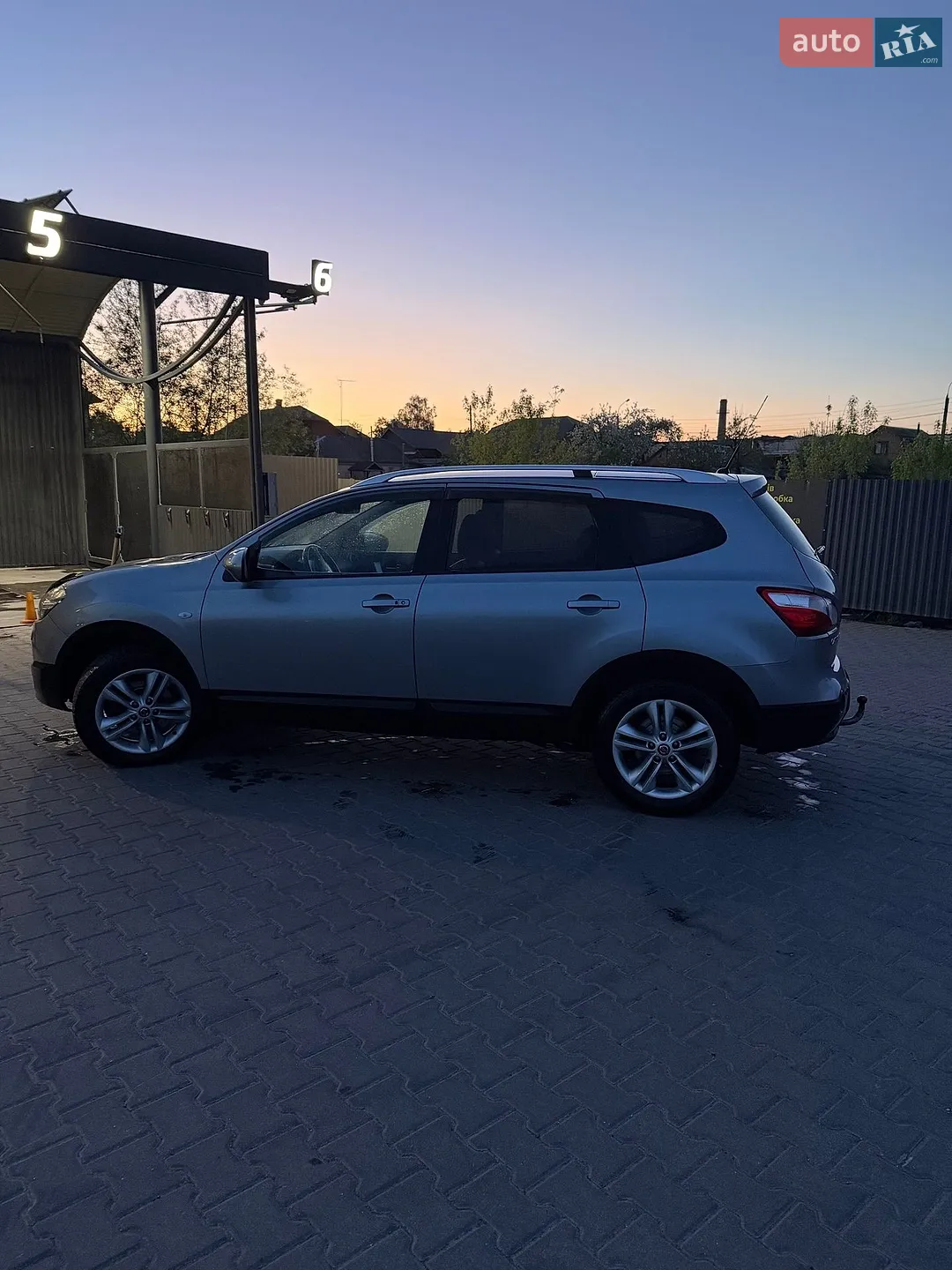 2010 Nissan Qashqai+2 - мініатюра 6