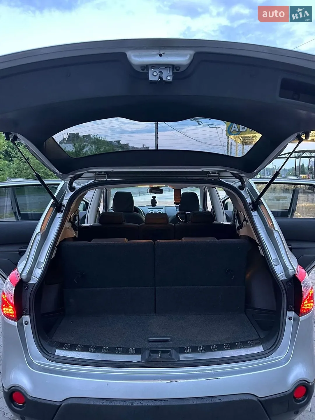 2012 Nissan Qashqai+2 - мініатюра 9
