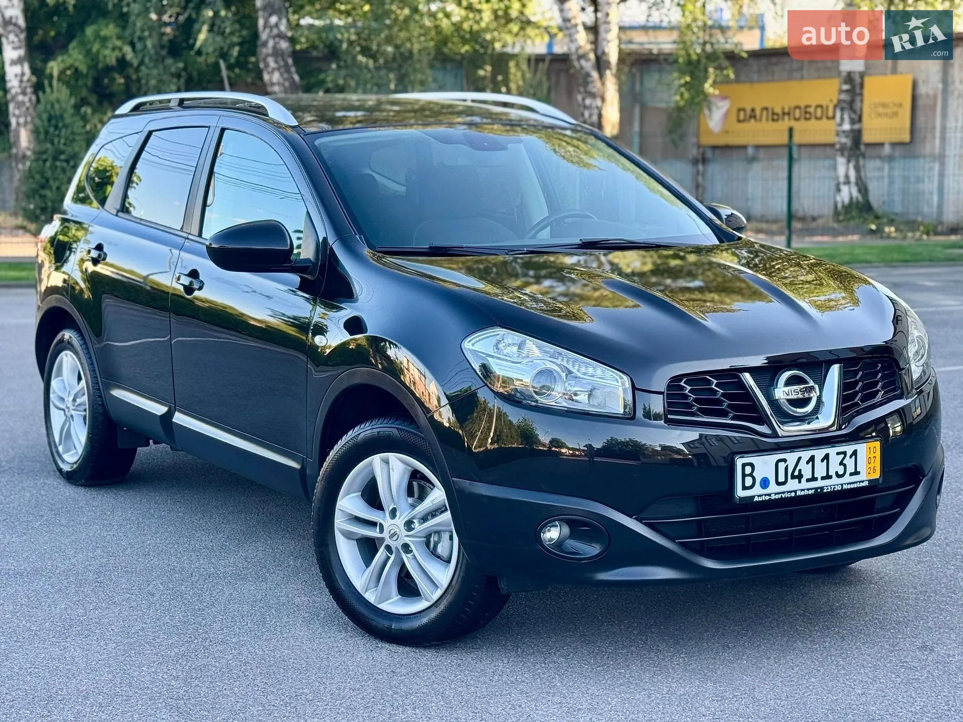 2010 Nissan Qashqai+2 - фото 1