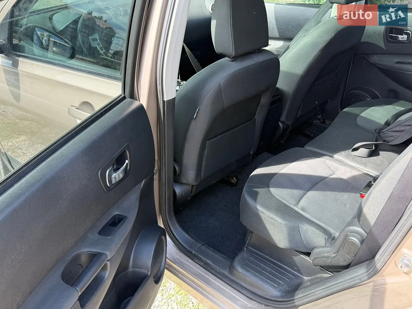 2010 Nissan Qashqai+2 - мініатюра 18