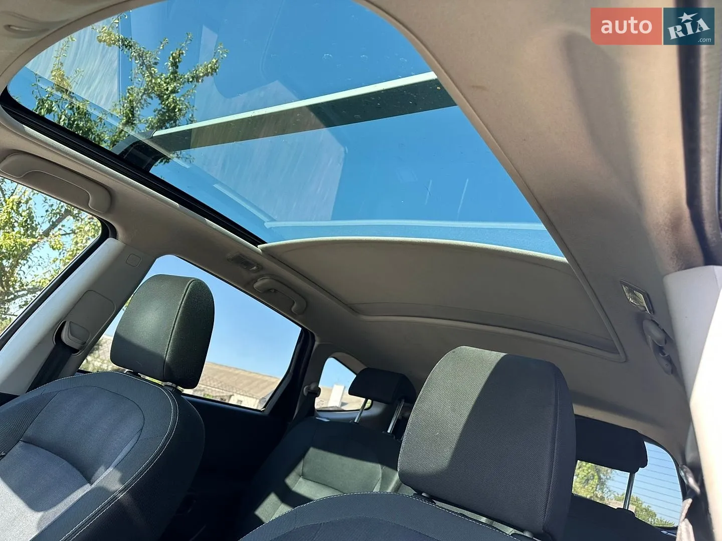 2010 Nissan Qashqai+2 - мініатюра 18