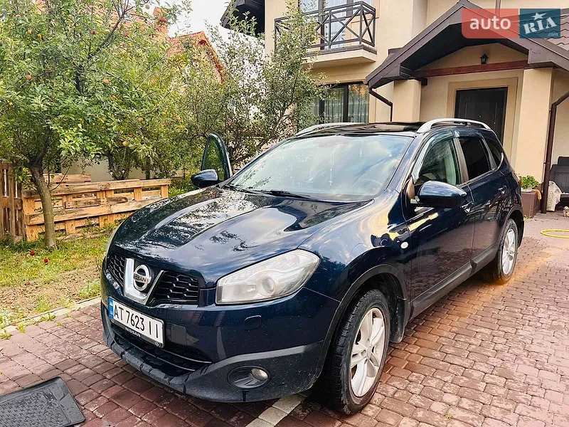 Nissan Qashqai+2 2011