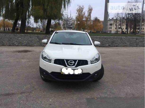 Внедорожник / Кроссовер Nissan Qashqai 2013 в Харькове