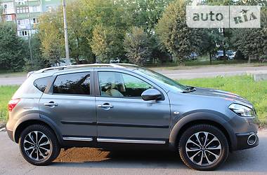 Внедорожник / Кроссовер Nissan Qashqai 2013 в Черновцах