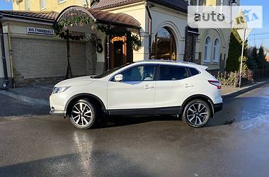 Внедорожник / Кроссовер Nissan Qashqai 2015 в Полтаве