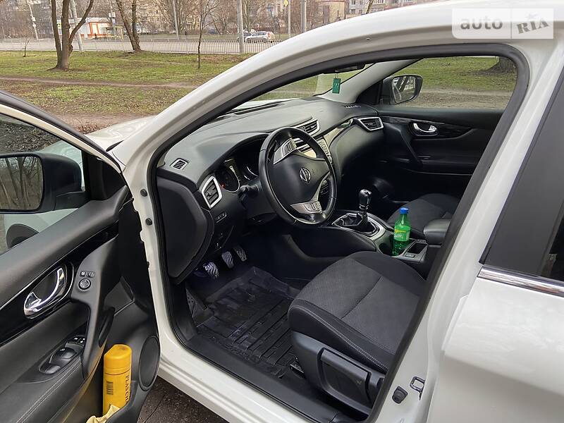 Позашляховик / Кросовер Nissan Qashqai 2016 в Дніпрі