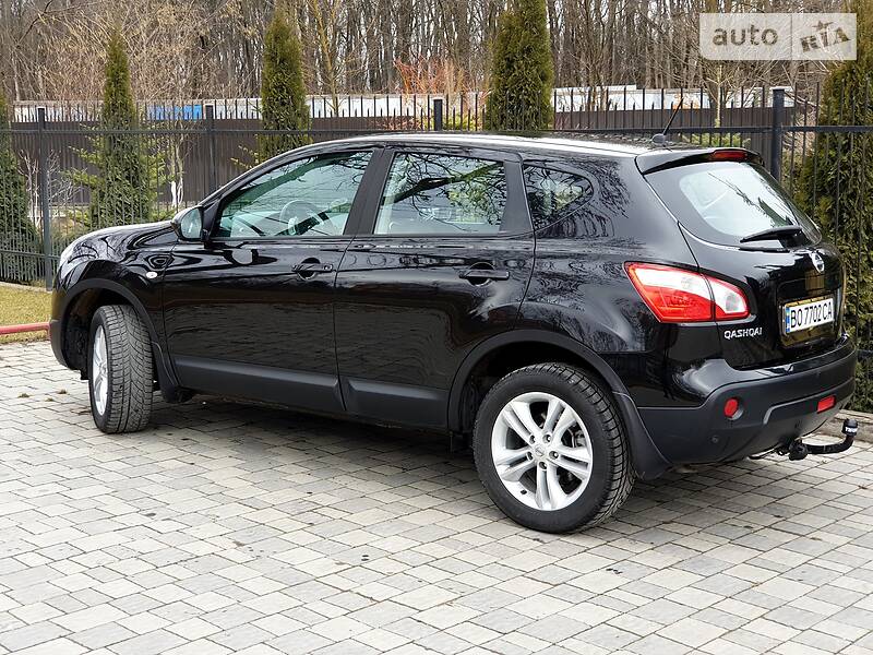 Позашляховик / Кросовер Nissan Qashqai 2011 в Тернополі