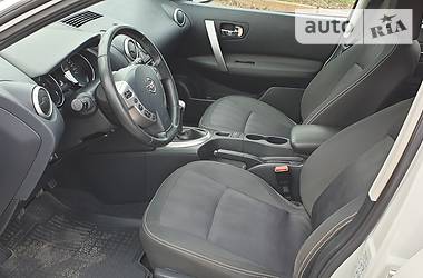 Позашляховик / Кросовер Nissan Qashqai 2013 в 