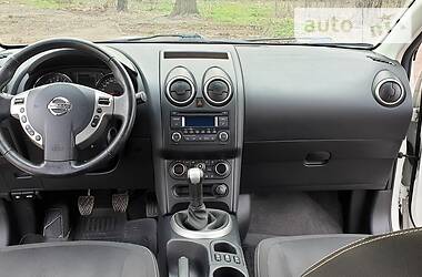 Позашляховик / Кросовер Nissan Qashqai 2013 в 