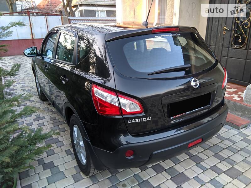 Позашляховик / Кросовер Nissan Qashqai 2011 в Одесі