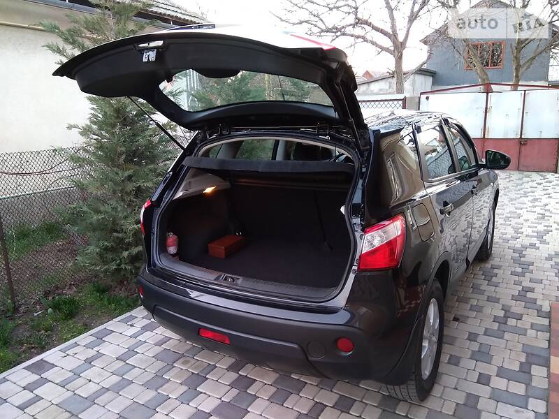 Позашляховик / Кросовер Nissan Qashqai 2011 в Одесі