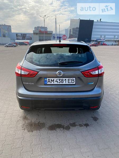 Позашляховик / Кросовер Nissan Qashqai 2015 в Житомирі фото 6 Позашляховик / Кросовер Nissan Qashqai 2015 в Житомирі