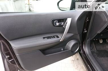 Позашляховик / Кросовер Nissan Qashqai 2011 в 