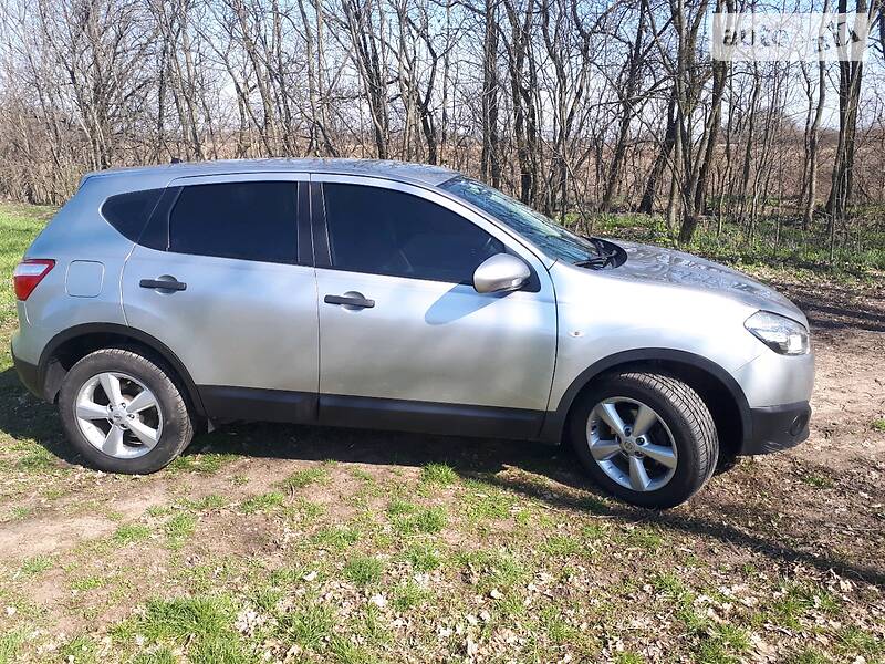 Позашляховик / Кросовер Nissan Qashqai 2011 в Полтаві