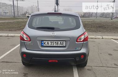 Позашляховик / Кросовер Nissan Qashqai 2011 в Києві