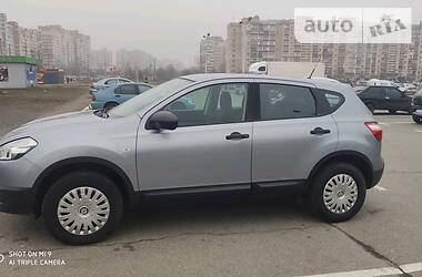 Позашляховик / Кросовер Nissan Qashqai 2011 в Києві