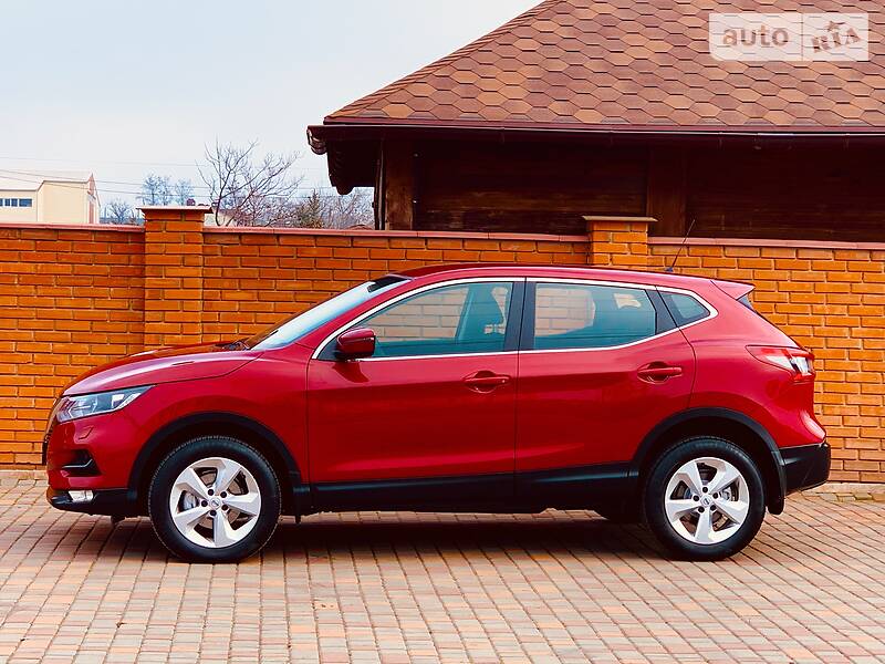Позашляховик / Кросовер Nissan Qashqai 2018 в 