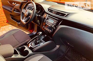 Позашляховик / Кросовер Nissan Qashqai 2018 в 