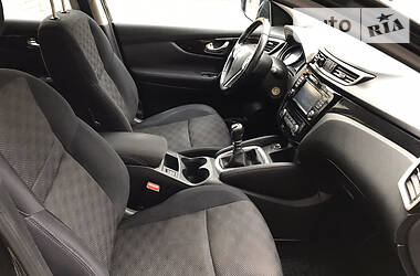 Позашляховик / Кросовер Nissan Qashqai 2015 в 