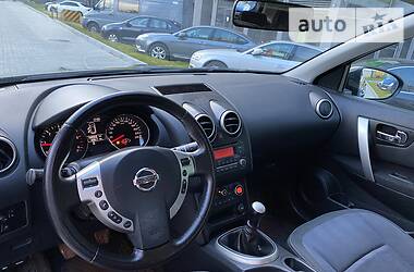 Позашляховик / Кросовер Nissan Qashqai 2010 в 
