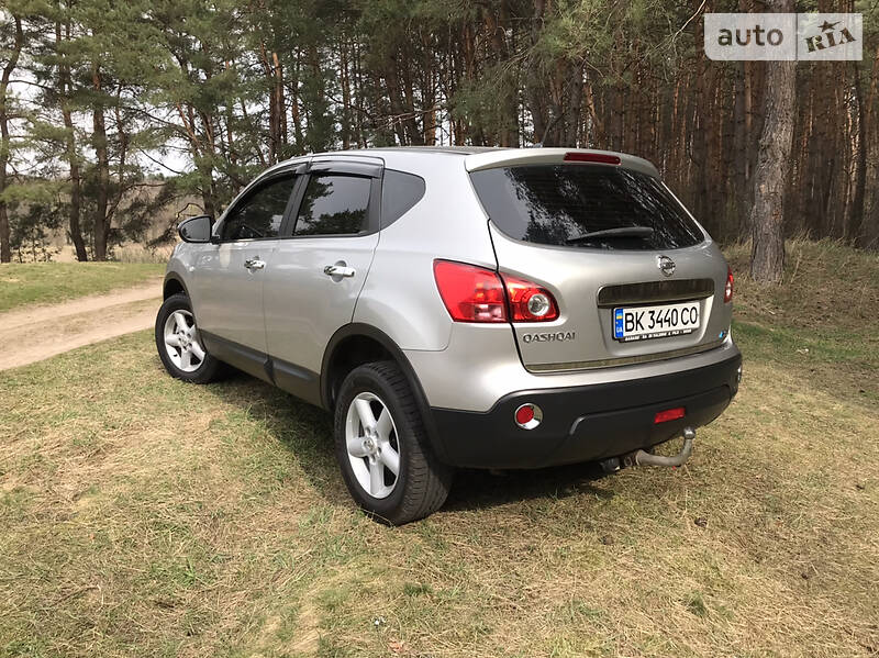 Позашляховик / Кросовер Nissan Qashqai 2010 в Полтаві