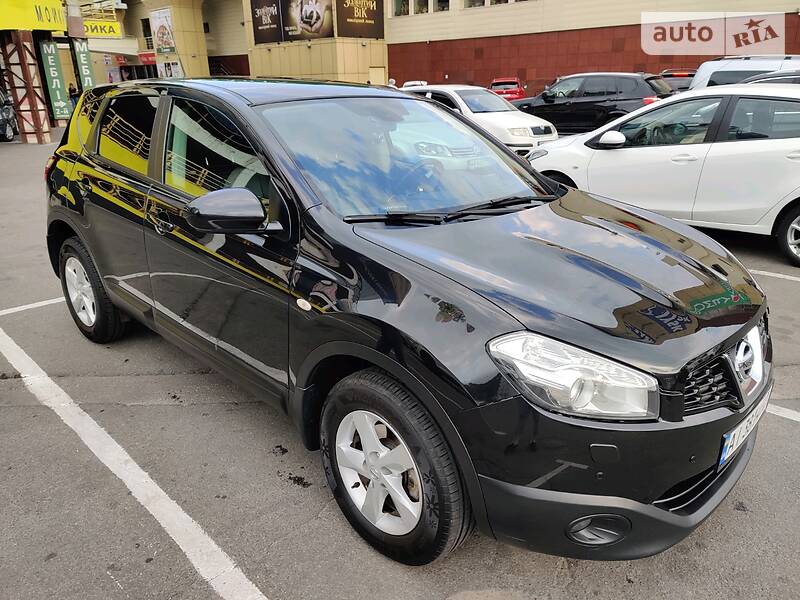 Позашляховик / Кросовер Nissan Qashqai 2013 в Києві