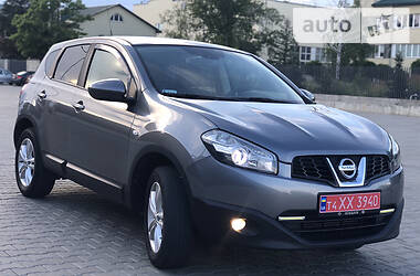 Позашляховик / Кросовер Nissan Qashqai 2013 в 