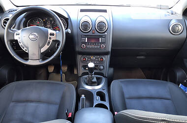 Позашляховик / Кросовер Nissan Qashqai 2013 в 