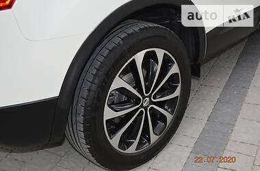 Позашляховик / Кросовер Nissan Qashqai 2014 в 
