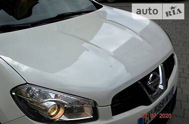 Позашляховик / Кросовер Nissan Qashqai 2014 в 