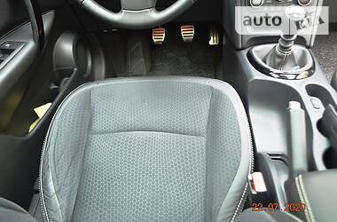 Позашляховик / Кросовер Nissan Qashqai 2014 в 