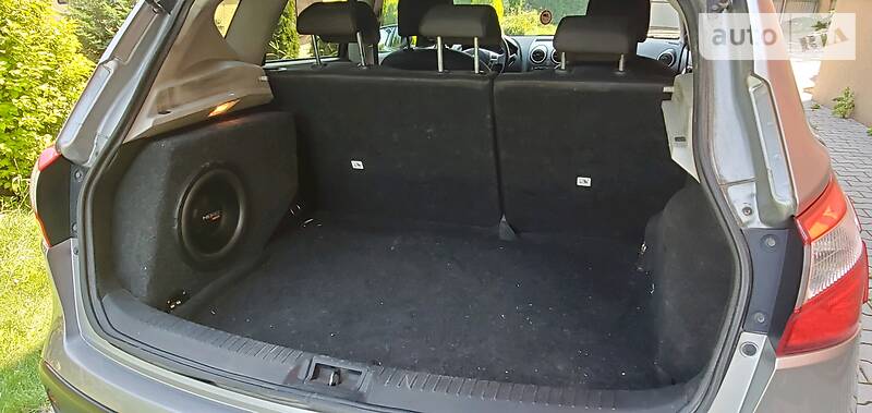 Універсал Nissan Qashqai 2010 в Хмельницькому